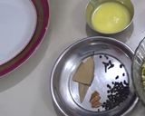 A picture of step 1 of Gujarati khichdi.