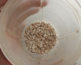 A picture of step 1 of Oats-Choco Lava Muffins.