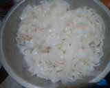 Foto langkah ke 2 dari resep Kwetiau goreng.