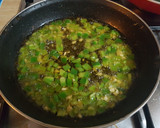 Foto del paso 3 de la receta: 🇪🇸 Arroz en paella con conejo y alcachofas 🇪🇸