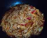 Foto langkah ke 4 dari resep Jamur enoki + ayam saus pedas.