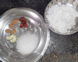 நட்ஸ் அண்ட் கோகனெட் பிரட் டோஸ்ட் (Nuts and coconut bread toast recipe in tamil) ரெசிபி ஸ்டேப் 1 புகைப்படம்