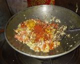 A picture of step 3 of Tomato capsicum sabji.