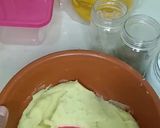 Foto langkah ke 1 dari resep Cottage Pie Cheese Bolognese.