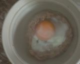รูปขั้นตอนการทำที่ 3 ของ ซุปไข่🥚ในชามหมูเด้ง ไมโครเวฟ Egg In MeatBowl Soup Microwave