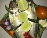 Foto langkah ke 1 dari resep Ikan Kuah Kuning Ala Anak Kost.