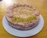 Foto del paso 9 de la receta: Torta de pistacho con buttercream de fresas