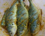 Foto langkah ke 2 dari resep Ikan Goreng Bawang ala Semarang'an Mudah & Lezat.