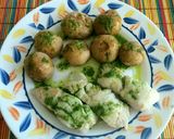 Foto del paso 6 de la receta: Merluza con papas arrugás y mojo verde