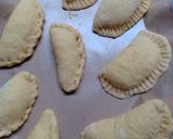 Foto langkah ke 4 dari resep Panada isi abon.