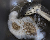 अलसी गुड आटे की पिन्नी (Alsi gur aate ki pinni recipe in Hindi) रेसिपी चरण 6 फोटो