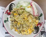 Foto langkah ke 3 dari resep Nasi Goreng Ikan Suwir Cabe Ijo.