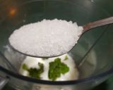 A picture of step 1 of Mint lassi.