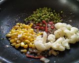 A picture of step 3 of Veggi Yakhni Pulao.