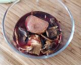 Foto del paso 1 de la receta: Arroz con costillas, ajos tiernos y ceps