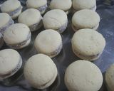 Foto del paso 8 de la receta: Alfajores de maicena clásicos