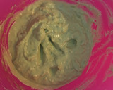 Foto del paso 2 de la receta: Tosta de anchoa con crema de aguacate y alcaparras
