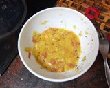 Foto del paso 1 de la receta: Bocadillo de tortilla de papas de paquete y jamón serrano