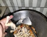 Foto langkah ke 2 dari resep Tumis daun melinjo dan teri.