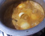 A picture of step 4 of Egg gravy.