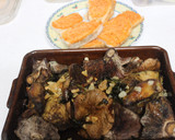 Foto del paso 5 de la receta: Contramuslos deshuesados con níscalos