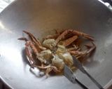 Foto langkah ke 2 dari resep Kepiting / rajungan saus padang.