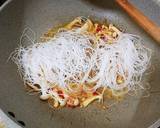 วุ้นเส้น​ผัดกะเพรา​หอยเชลล์​ วิธีทำสูตร 4 รูป