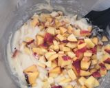 A picture of step 7 of Peach and Mascarpone Soft Cake.