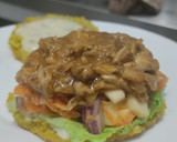 Foto del paso 10 de la receta: Arepa🥯de mazorca🌽rellena de pollo🍗, ensalada y salsa🍎tártara liviana🧆🥙🫓