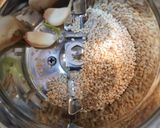 A picture of step 3 of UAE Tahini Sauce.