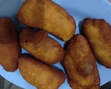 Foto langkah ke 5 dari resep Pizza Goreng Sosis Mozarella.