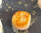 A picture of step 5 of Pan Fried Scallops With Garlic & Lemon 🍋.