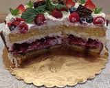 Erdei gyümölcsös mascarpone álomtorta 🎂🫐🍓🍇 recept fázis 14 fotója