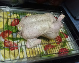 Foto del paso 5 de la receta: Pollo al Horno Con Cerveza