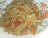 Foto langkah ke 6 dari resep Kadedemes (Tumis Kulit Singkong).