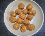 A picture of step 6 of Dry kachori.