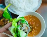 Hình bước làm 5 của món Chạo ốc cuốn bánh tráng ngon bá cháyyyyy