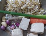 Foto langkah ke 1 dari resep 102. Sop Tahu Kecambah Ala Ibuk.
