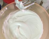 Foto langkah ke 3 dari resep Pandan Chiffon Cake in Rice Cooker.