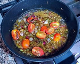 Foto del paso 8 de la receta: Boquerones en escabeche Urrutia de pepinos, alcaparras y aceto