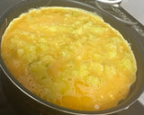Foto del paso 5 de la receta: Tortilla de patata rápida y con poco aceite