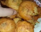 A picture of step 3 of Alu ke bataty(alu Vara).