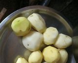 A picture of step 2 of Dum Gobhi with Aloo Matar.