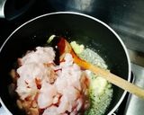 A picture of step 2 of Fettuccine pasta.