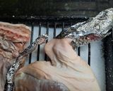 Foto del paso 3 de la receta: Lechón laqueado con mermelada de arándanos
