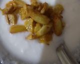 A picture of step 2 of Burani raita or Hyderabad Creamy garlic raita.