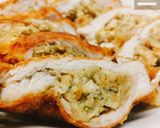 รูปขั้นตอนการทำที่ 7 ของ 🍖หมูทอดยัดไส้🌰(Pork, sage onion stuffing mix)