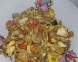 Foto langkah ke 4 dari resep Tumis jamur merang dan telur.