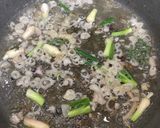 Hình bước làm 3 của món Canh cá chép nấu riêu