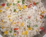 A picture of step 3 of Mixed veg fried rice.